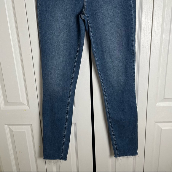 Gap True Skinny Sky High Jeans Women’s 12 Tall Blue Raw Hem Casual Stretch Boho - Picture 3 of 12